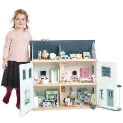 Dolls House Children's Room Furniture