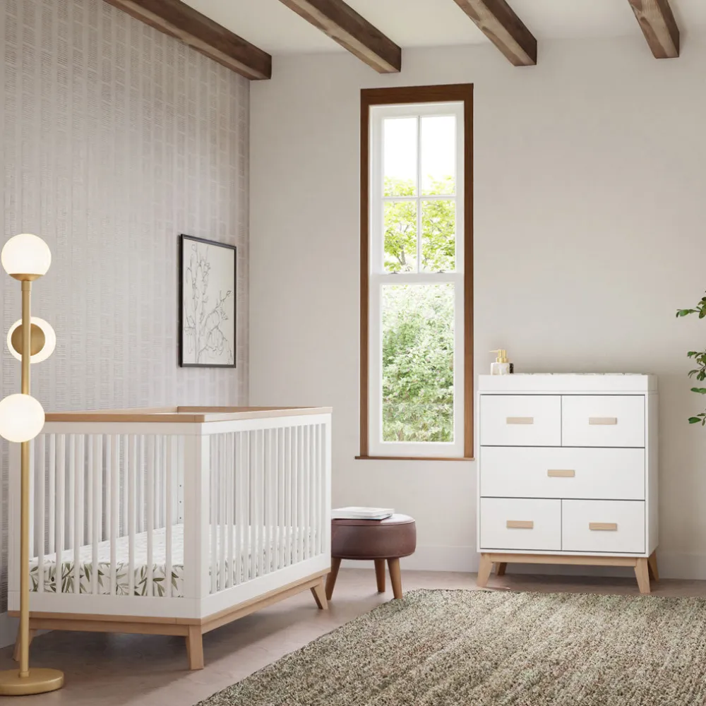 Scoot 3-in-1 Convertible Crib + Toddler Rail