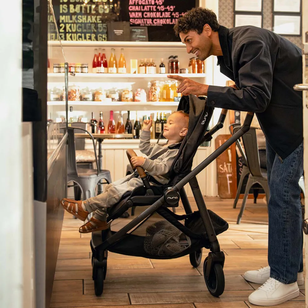 SWIV Stroller